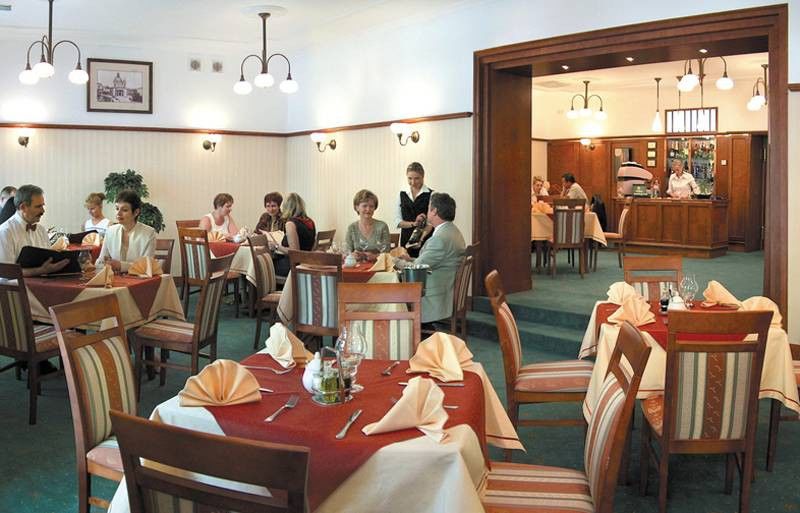 Hotel Hetman Varşovia Restaurant foto
